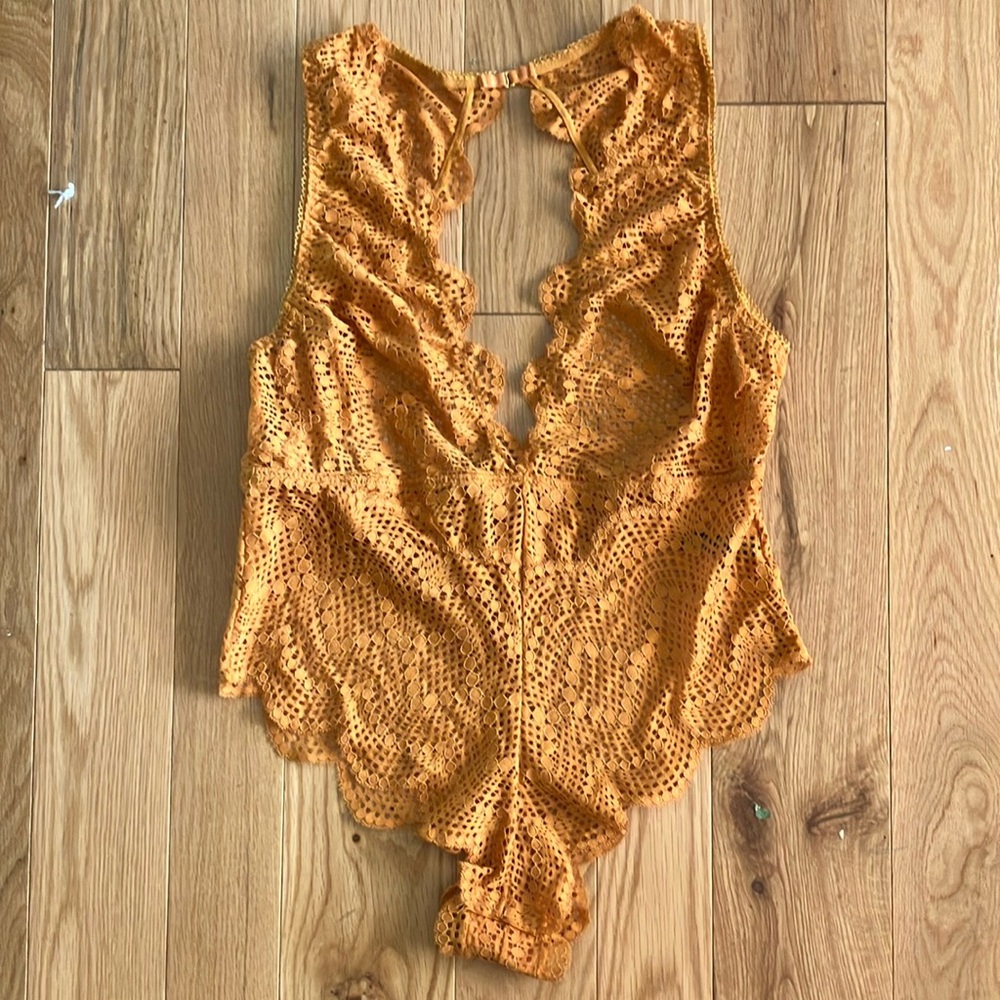 Oh La La Cheri golden Lace Bodysuit